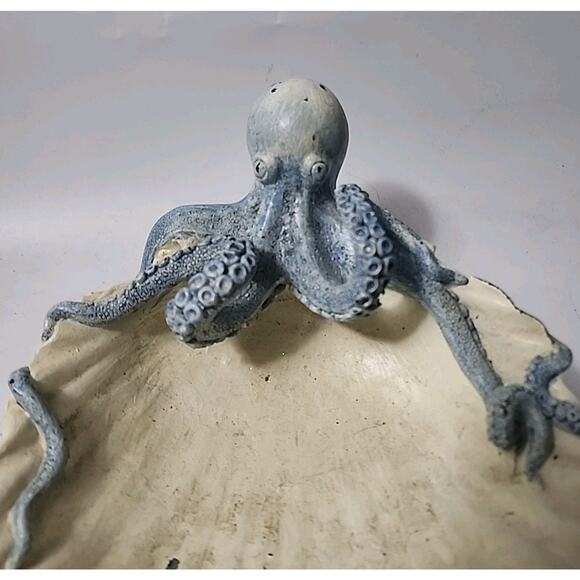 Distressed Octopus Clamshell Decorative Bowl - Picture 2 of 7